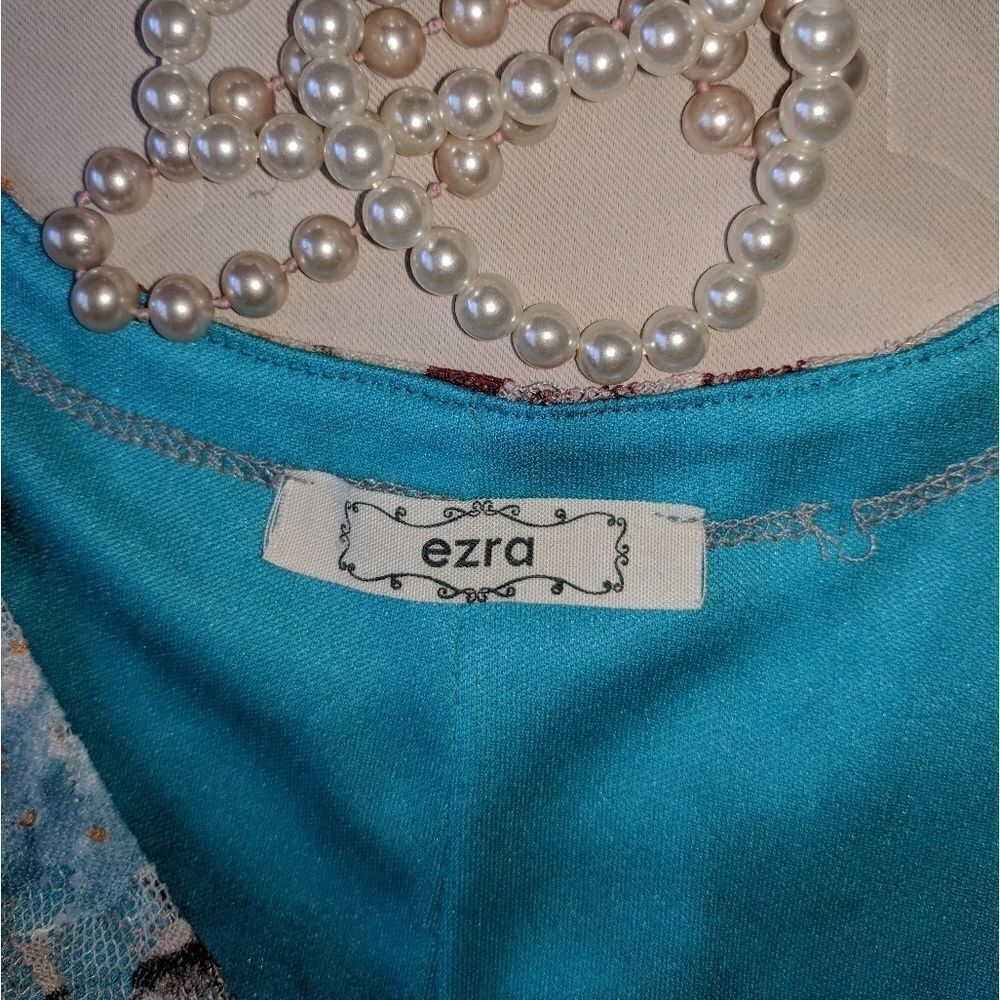 Ezra Floral 👗  Beautiful Dress size S - Picture 2 of 3